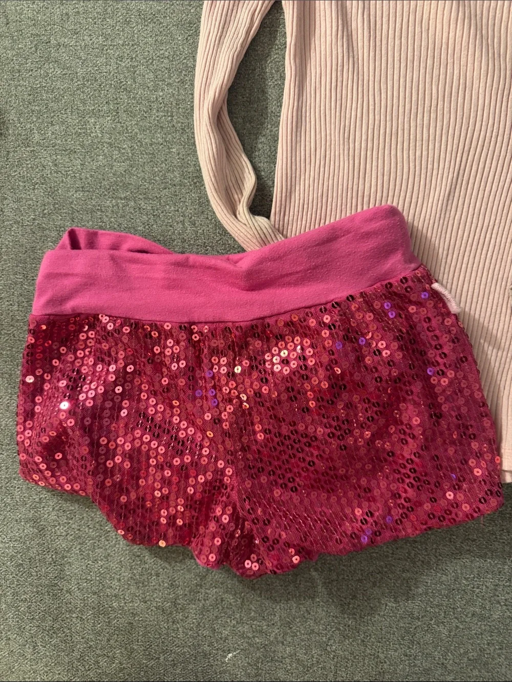 5/$15- Girl’s bundle size medium